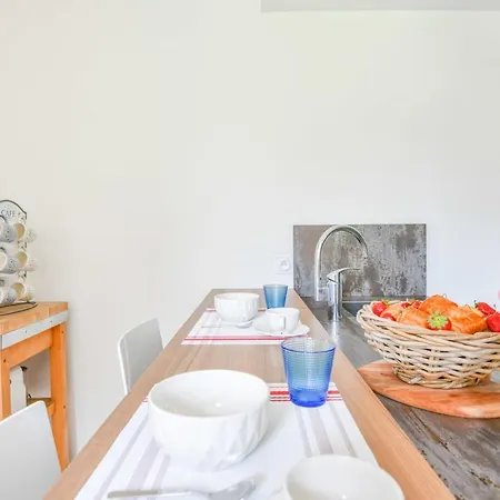 Mas Des Chenes Verts 5 Ch Avec Piscine Et Clim Holiday home Eygalieres (Bouches-du-Rhone)